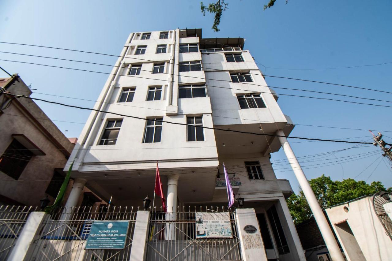 Oyo 29792 Piyush Hajipur Hotel Exterior photo